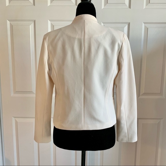 Forever 21 Cream Ivory Structured Blazer - Picture 4 of 6